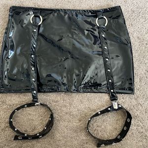 ROMWE PUNK Low Rise Studded Detail PU Leather Bodycon Mini Skirt